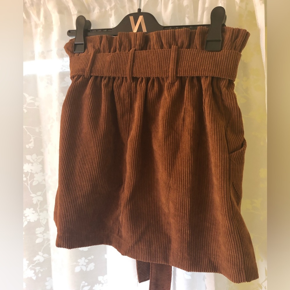Fashion on Earth paper bag waist brown corduroy skirt - Picture 2 of 3